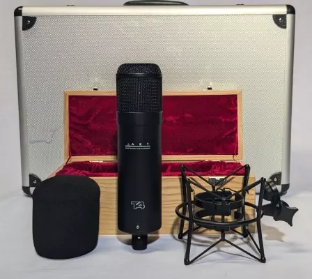 ART Pro Audio - Multi-Pattern Premium Tube Microphone Outfit